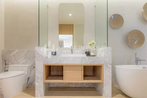 House in Bang Tao, Thailand 3 bedrooms № 135139 - photo 12