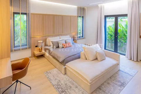 House in Bang Tao, Thailand 3 bedrooms № 135139 - photo 13