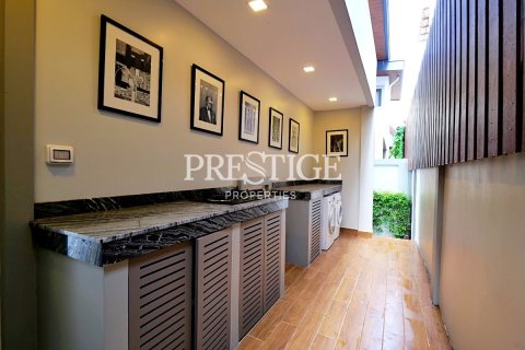 House in Pattaya, Thailand 3 bedrooms № 197969 - photo 24