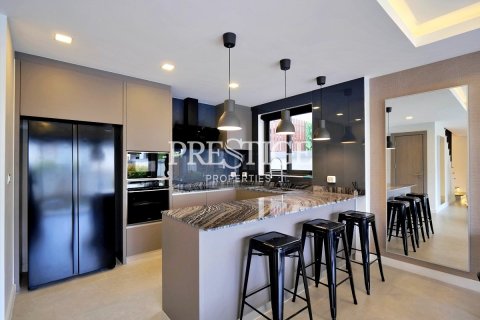 House in Pattaya, Thailand 3 bedrooms № 197969 - photo 9