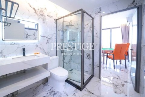 House in Pattaya, Thailand 4 bedrooms № 197965 - photo 12