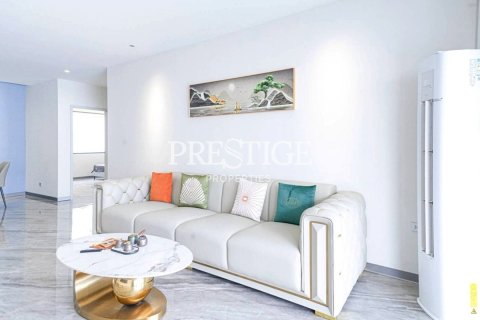 House in Pattaya, Thailand 4 bedrooms № 197965 - photo 2