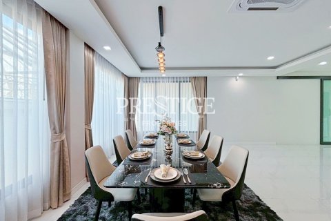 บ้านในพัทยา, ประเทศไทย 8 ห้องนอน № 197968 - รูปถ่าย 8