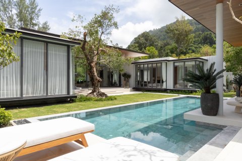 Villa in Kathu, Thailand 5 bedrooms № 149125 - photo 22