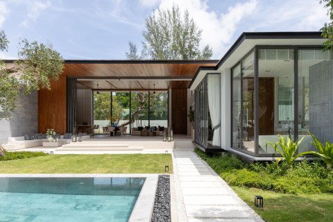 Villa in Kathu, Thailand 5 bedrooms № 149125