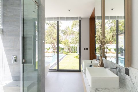 Villa in Kathu, Thailand 5 bedrooms № 149125 - photo 14