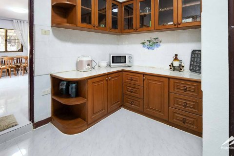 House in Chiang Mai, Thailand 3 bedrooms № 122819 - photo 10