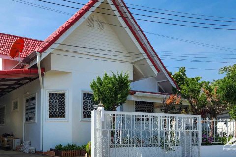 House in Chiang Mai, Thailand 3 bedrooms № 122819 - photo 2