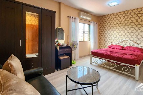 House in Chiang Mai, Thailand 3 bedrooms № 122819 - photo 23