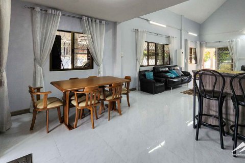 House in Chiang Mai, Thailand 3 bedrooms № 122819 - photo 11