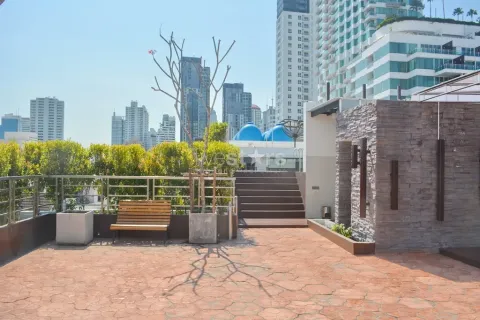 Condo in Watthana, Bangkok, Thailand, 2 bedrooms  № 161214 - photo 10