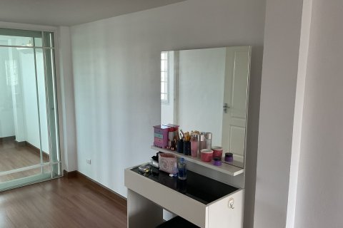 House in Bang Kapi, Bangkok, Thailand 3 bedrooms № 158718 - photo 5