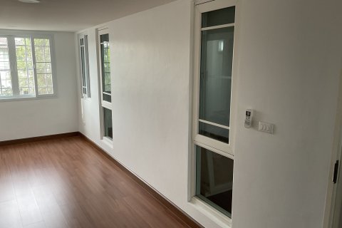 House in Bang Kapi, Bangkok, Thailand 3 bedrooms № 158718 - photo 3