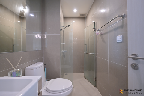 Condo in Bangkok, Thailand, 2 bedrooms № 184970 - photo 8