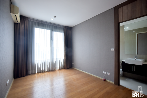 Condo in Bangkok, Thailand, 2 bedrooms № 184975 - photo 2