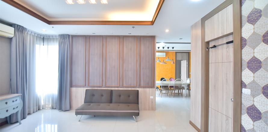 Condo in Bangkok, Thailand, 2 bedrooms № 184975