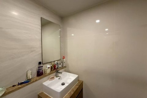 Studio in the Condo in Khlong Toei, Bangkok, Thailand № 169366 - photo 6