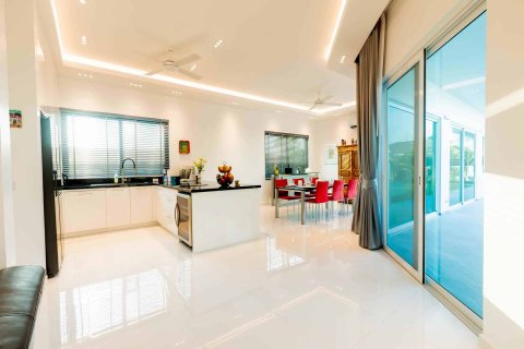 Вилла в Хуа Хине, Таиланд с 2 спальнями № 166486 - фото 12