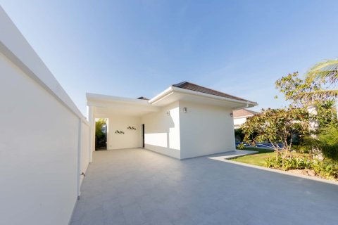 Villa in Hua Hin, Thailand 3 bedrooms № 166485 - photo 7