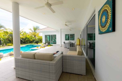 Villa in Hua Hin, Thailand 3 bedrooms № 166488 - photo 4