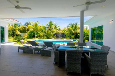 Villa in Hua Hin, Thailand 3 bedrooms № 166488 - photo 11