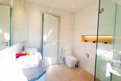 Villa in Hua Hin, Thailand 3 bedrooms № 166488 - photo 9