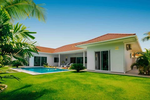 Villa in Hua Hin, Thailand 3 bedrooms № 166488 - photo 13