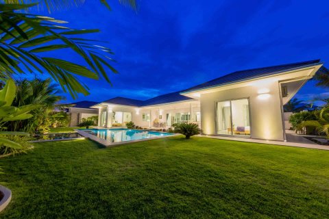 Villa in Hua Hin, Thailand 3 bedrooms № 166488 - photo 14