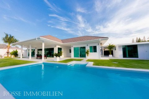Villa in Hua Hin, Thailand 3 bedrooms № 166487