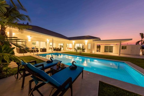 Villa in Hua Hin, Thailand 3 Schlafzimmer № 166489 - Foto 9