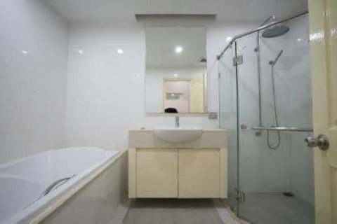 Condo in Khlong Toei, Bangkok, Thailand, 2 bedrooms  № 149985 - photo 7