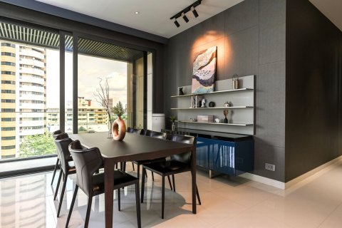 Кондоминиум с 2 спальнями в Ваттхане, Бангкок, Таиланд № 149981 - фото 3