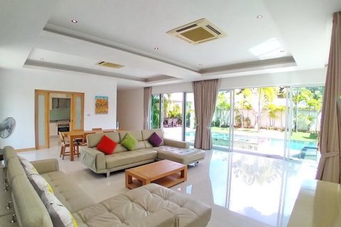 Haus in Pattaya, Thailand 3 Schlafzimmer № 223162 - Foto 4