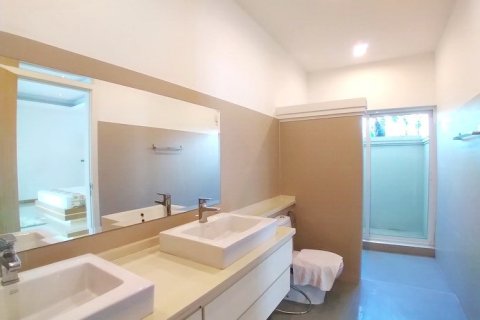 Haus in Pattaya, Thailand 3 Schlafzimmer № 223162 - Foto 12