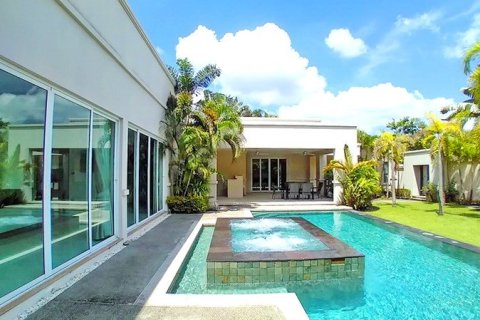 Haus in Pattaya, Thailand 3 Schlafzimmer № 223162 - Foto 1