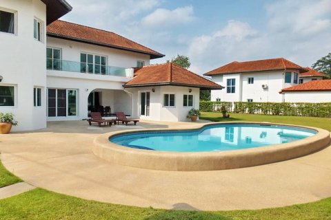 Haus in Pattaya, Thailand 5 Schlafzimmer № 223164
