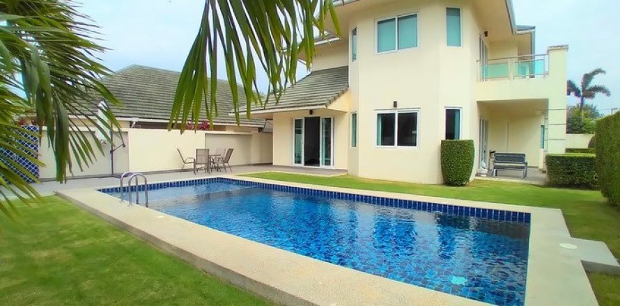 Haus in Pattaya, Thailand 4 Schlafzimmer № 223158