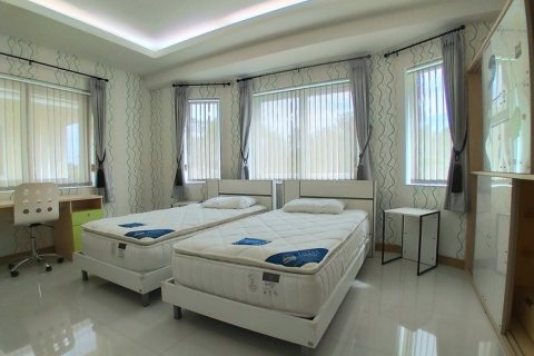Haus in Pattaya, Thailand 4 Schlafzimmer № 223158 - Foto 15