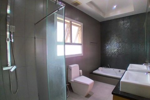 Haus in Pattaya, Thailand 4 Schlafzimmer № 223158 - Foto 14