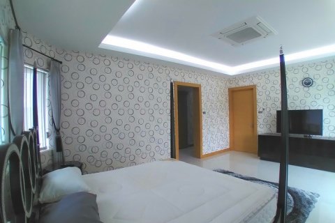 Haus in Pattaya, Thailand 4 Schlafzimmer № 223158 - Foto 13