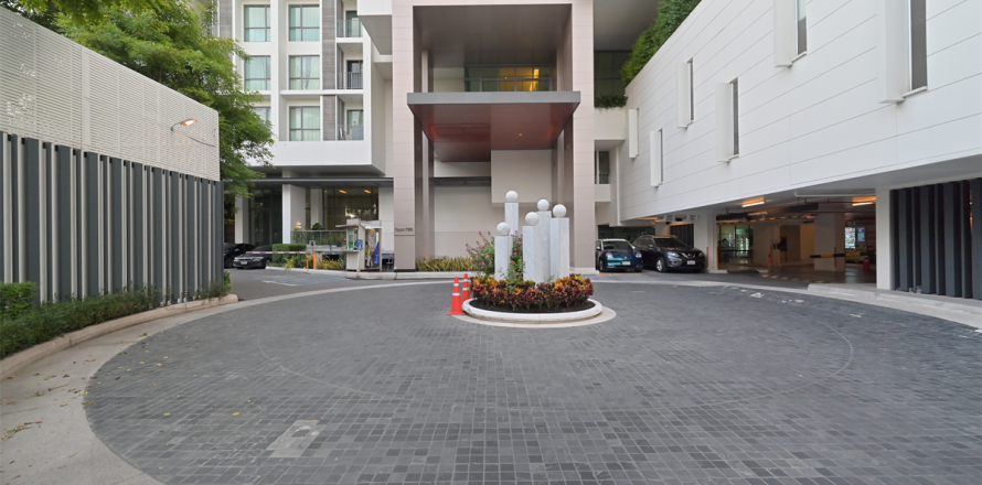 Condo in Bangkok, Thailand, 2 bedrooms № 186664