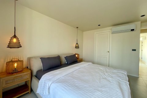 Кондоминиум с 3 спальнями в Бангкоке, Таиланд № 173985 - фото 11