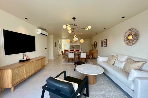 Кондоминиум с 3 спальнями в Бангкоке, Таиланд № 173985 - фото 5