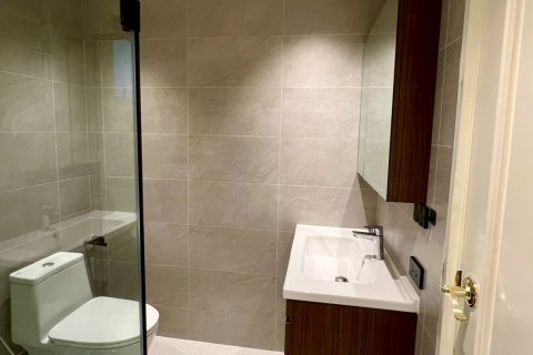 Кондоминиум с 3 спальнями в Бангкоке, Таиланд № 173985 - фото 14