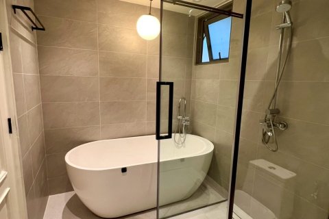 Кондоминиум с 3 спальнями в Бангкоке, Таиланд № 173985 - фото 15