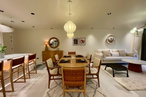 Кондоминиум с 3 спальнями в Бангкоке, Таиланд № 173985 - фото 4