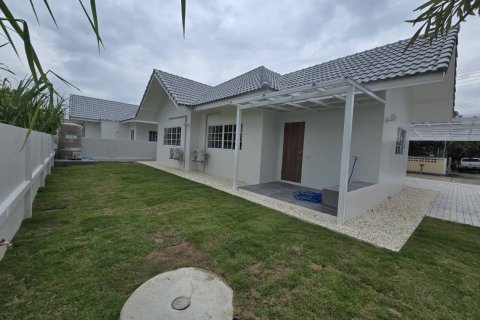 House in San Sai, Thailand 3 bedrooms № 169529 - photo 17