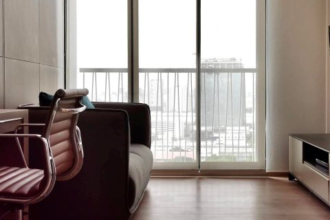 Студия в кондо в Ваттхане, Бангкок, Таиланд № 169528 - фото 6