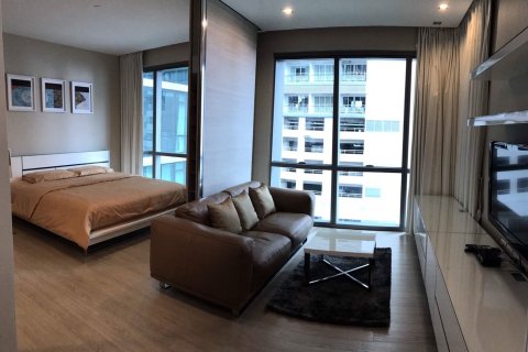 Studio in the Condo in Watthana, Bangkok, Thailand  № 169526