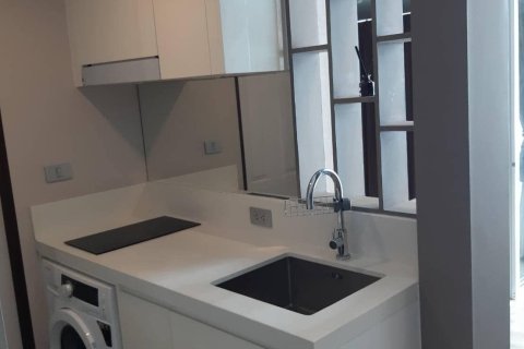 Студия в кондо в Бангне, Бангкок, Таиланд № 148383 - фото 4